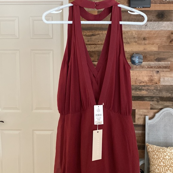 Oxblood red stunning, strappy, layered dress - Picture 5 of 7